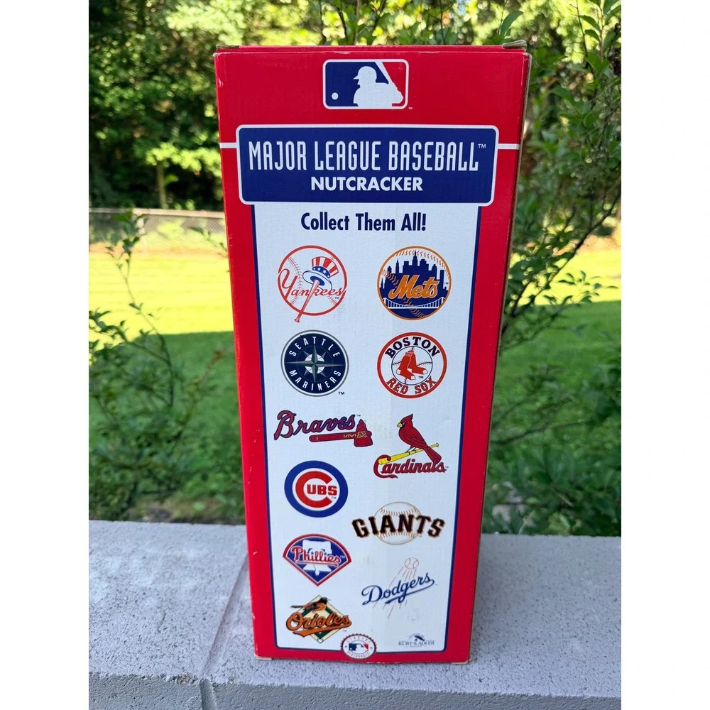 Kurt Adler New York Yankees MLB Nutcracker 14.5